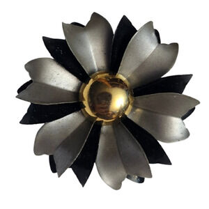 Vtg 1960s Mod White Enamel 3 Flower Pin  Brooch